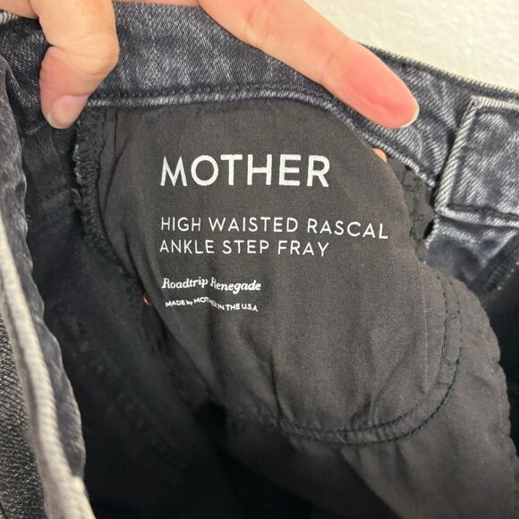 Mother High Waisted Rascal Ankle Step Fray in Roadtrip Renegade 25 - Picture 7 of 7